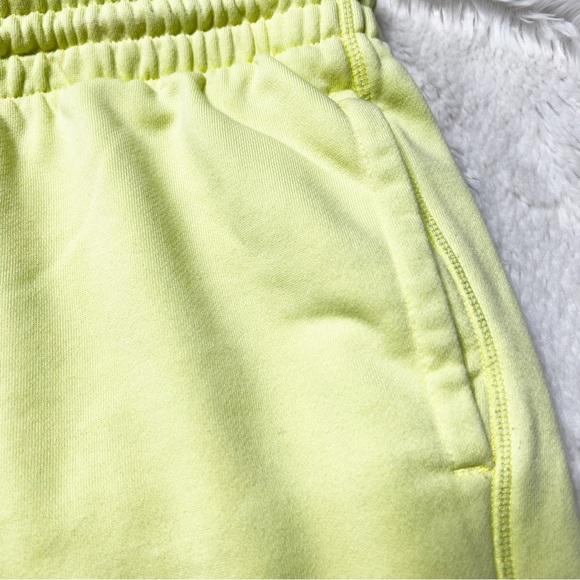 DSG Activewear Sweat Shorts 9” in Lemon-Lime Men’s Sz 2XL - Picture 3 of 8